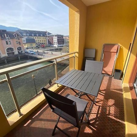 Quai Des Cordeliers, Balcon Et Vieille Ville Annecy Exterior foto