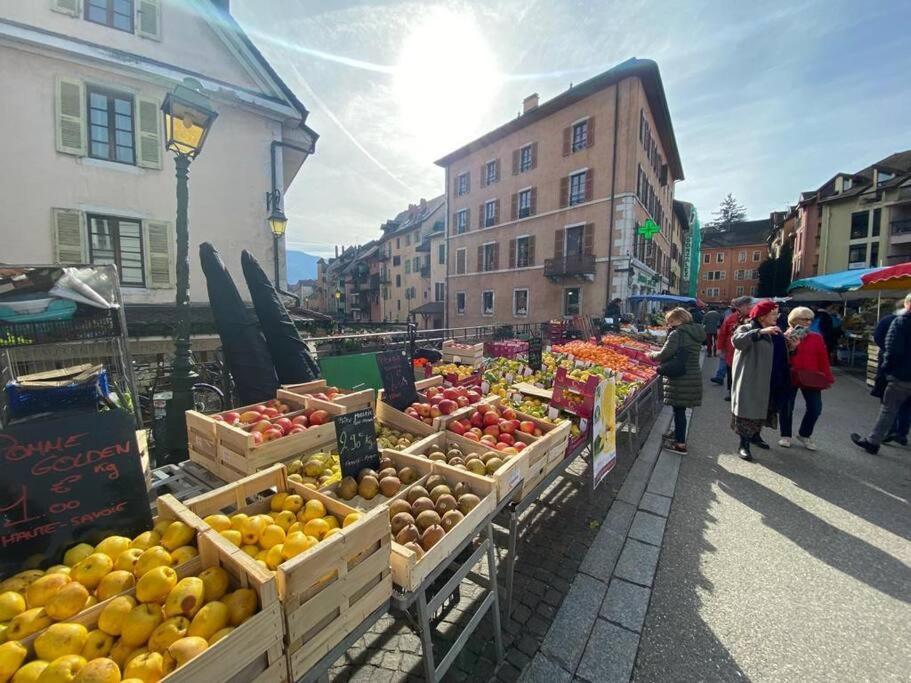 Quai Des Cordeliers, Balcon Et Vieille Ville Annecy Exterior foto